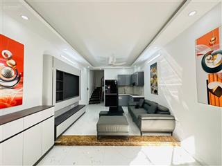 Bán nhà linh lang, ngõ nông gần phố, 3 gác qua nhà, thông tứ tung, 20m ra ô tô, 42m2*5t.