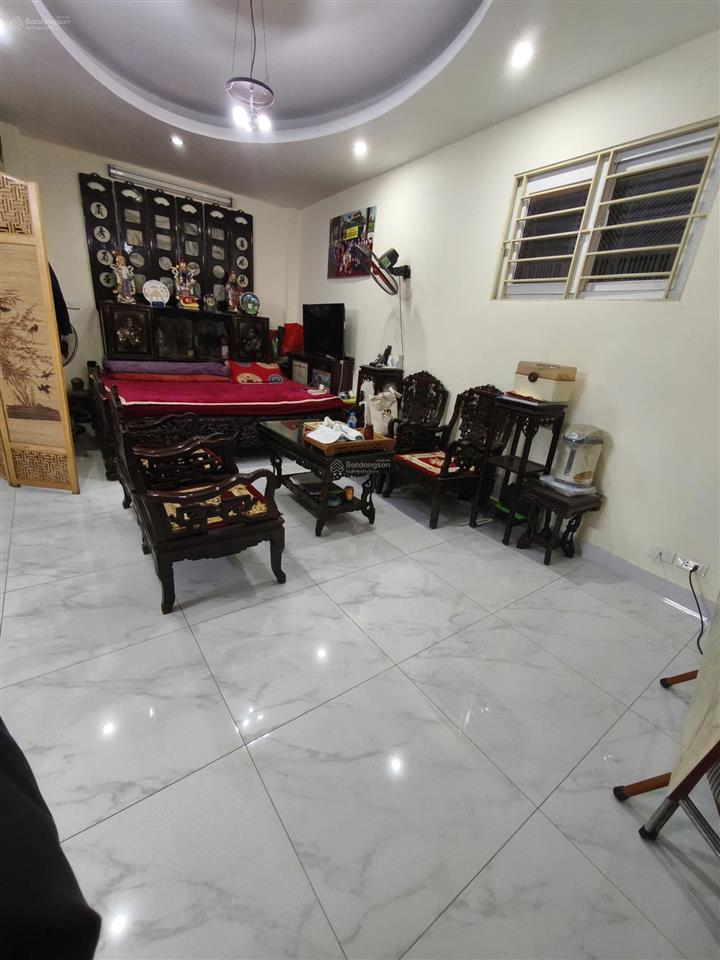 Nhỉnh 12 tỷ  cần bán nhà phố vĩnh phúc  ba đình, 50m x 6t mt6.6m, nhà đẹp ở luôn, căn góc.