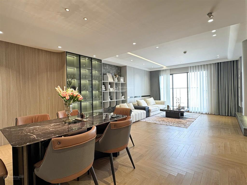 (hàng hiếm) siêu phẩm 4pn rộng nhất mỹ đình  cầu giấy dt 362m2 giá trên 23.9 tỷ.  0936 203 ***