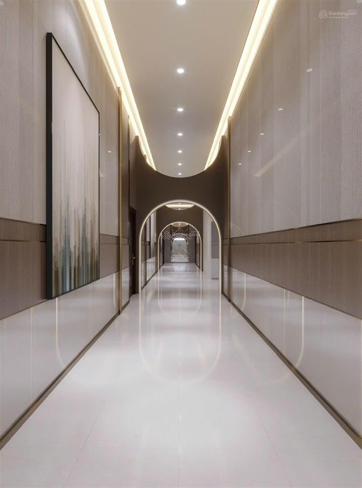 Chính chủ bán căn 4pn 176m2 góc duy nhất tòa vinhomes nguyễn chí thanh, giá 23.5 tỷ.  0936 203 ***