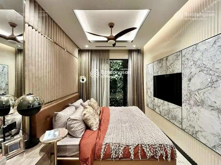 Cần bán căn hộ zenity q.1 dt 72m2, 2pn, 2wc q. 1, giá 10.5 tỷ,  0939 586 *** thanh tùng (có 3pn)