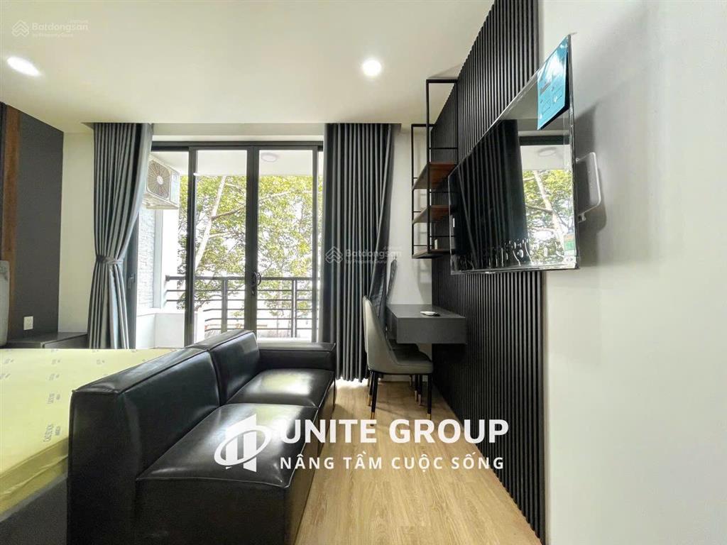 Siêu phẩm 1pn, 1pk, ban công ngay mặt tiền trần hưng đạo q5 (giáp q1)ngay cầu chữ y, pullman