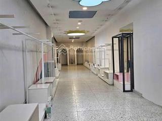 Cho thuê nhà mặt phố đường cầu giấy, dt 80m2x4 tầng, mt 4.5m, giá 55tr,  0968 896 ***