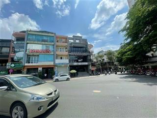 Giảm 8 tỷ  khách sạnchdv mặt tiền khu phan xích long, dt 8x21m, 6 tầng, 32 phòng, tn 150 triệu