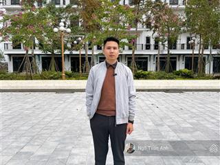 Em cần bán liền kề đối diện vườn hoa trung tâm giá bán tiền đất chỉ 10,8 tỷ