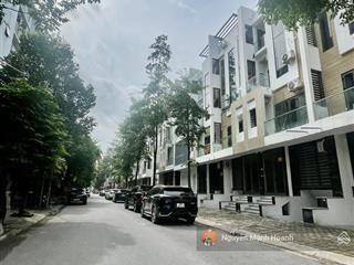 Bán nhà liền kề 5 tầng , 100m, giá chỉ 14.7 tỷ, kđt thanh hà mường thanh, hà đông, chờ thang máy