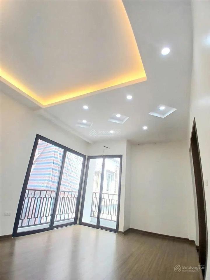 Bán nhà phùng khoang lương thế vinh lô góc nhà mới 5 tầng 35m2, ô tô tránh đỗ, giá chỉ hơn 10 tỷ