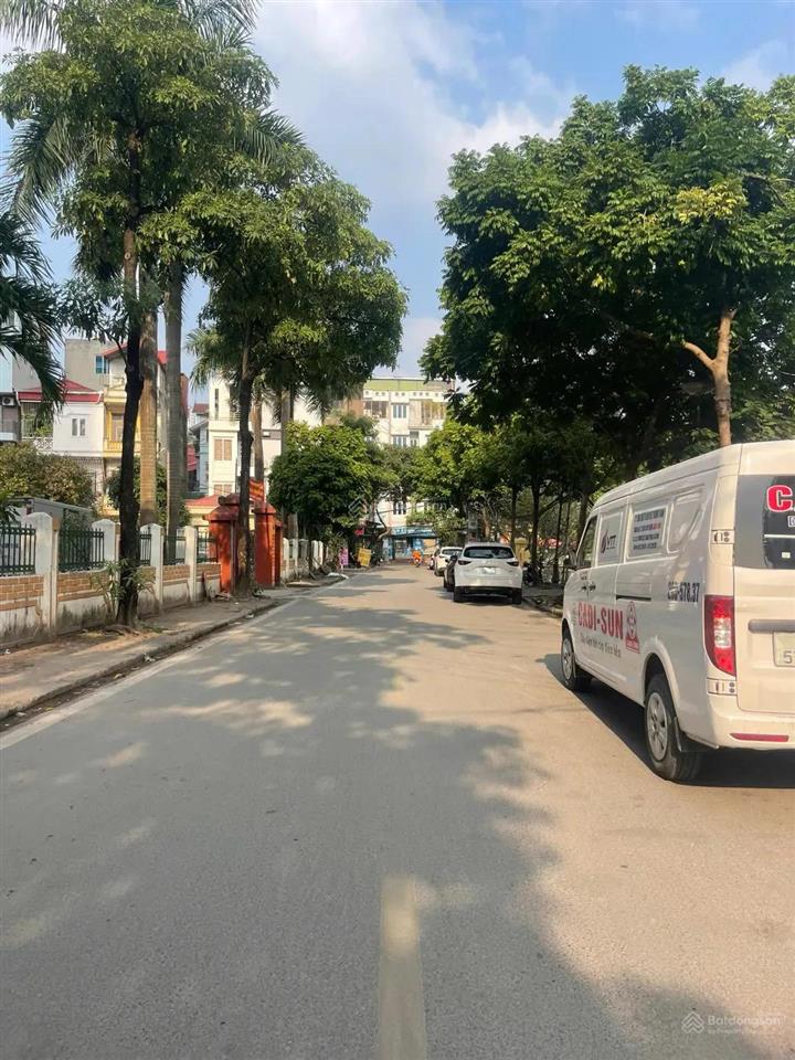Cực hiếm! bán nhà an hoà  nguyễn văn lộc  mỗ lao ,phân lô ô tô, ngõ thông, 40m2 ,giá chỉ hơn 8 tỷ