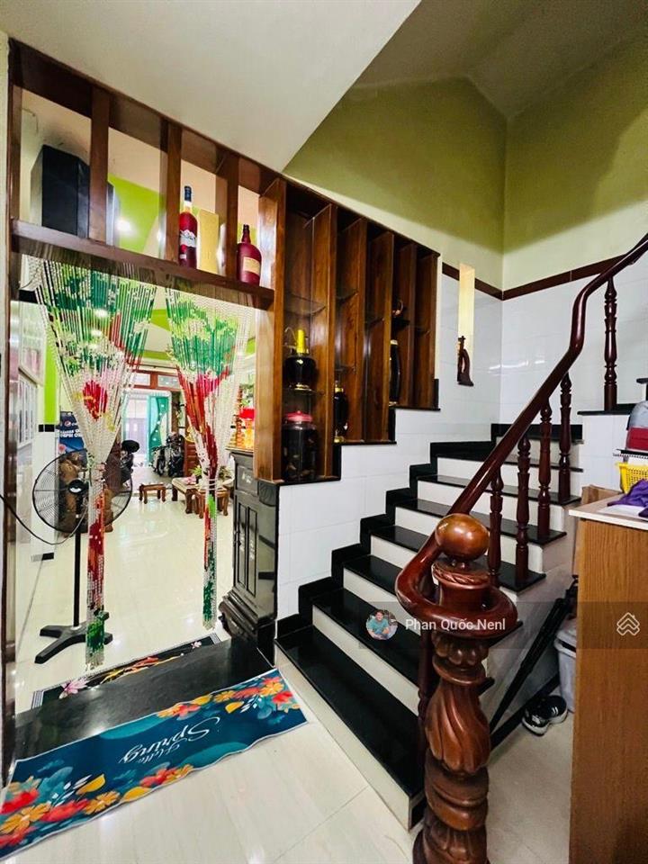 Bán nhà  mặt tiền kdc bình hưng  96m2(4x24)  chỉ 10,x tỷ  4 tầng  nhà đẹp ở ngay  dân trí cao