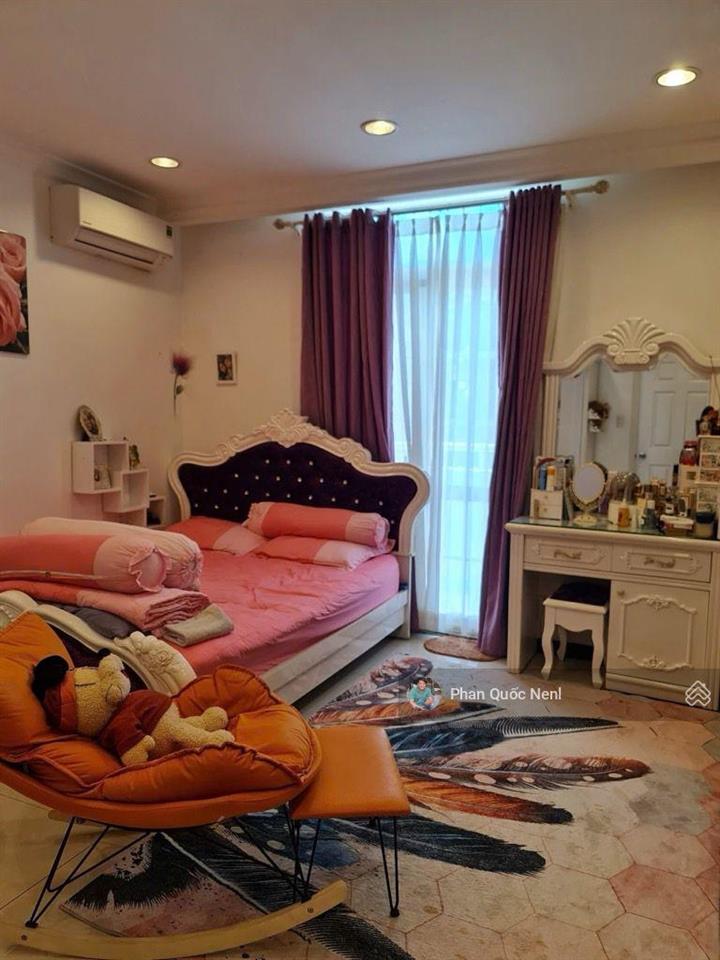 Bán biệt thự  kdc conic, bình chánh  153m2 (8,5 x 18m)  chỉ 14,x tỷ  3 tầng  khu toàn biệt thự