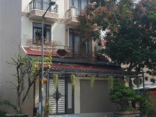 Bán biệt thự  phong phú 4, bình chánh  chỉ 14,5 tỷ  160m2 (ngang 8 mét)  3 tầng  gần công viên