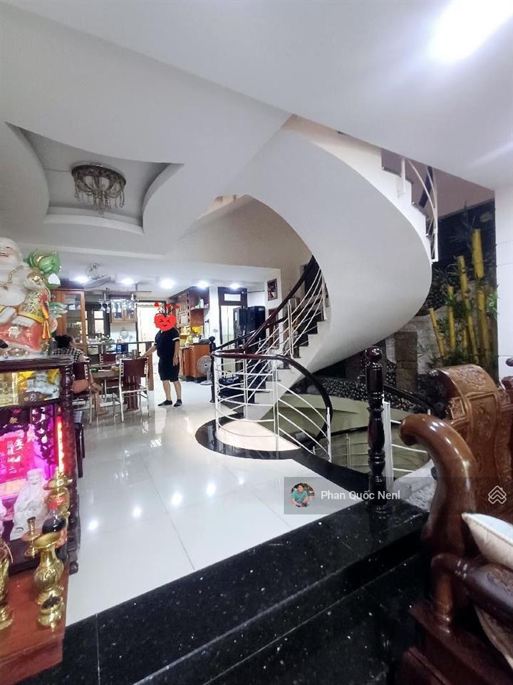 Kdc trung sơn  view công viên  4 tầng  120m2 (6x20m)  giá 18,6 tỷ  khu kinh doanh sầm uất