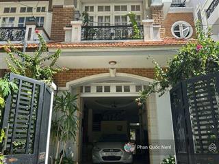 Bán biệt thự  phong cách cổ điển  tạ quang bửu , quận 8  120m2 ( 6x20 )giá 23 tỷ  vị trí vàng