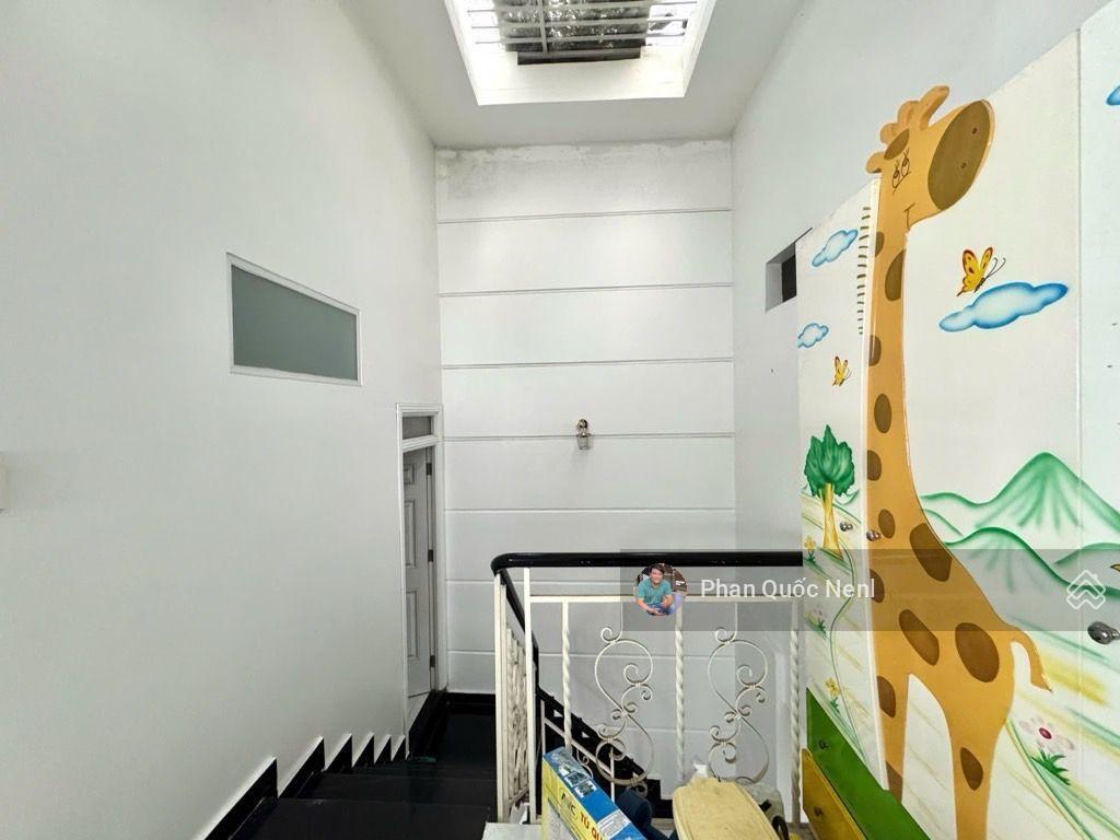 Bán nhà mới, hẻm 861 trần xuân soạn, quận 7, 60m2(5x12m), chỉ 7,2 tỷ, sổ vuông vức, giáp him lam