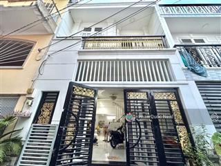 Bán nhà mới , hẽm 861 trần xuân soạn, quận 7  60m2(5x12) chỉ 7,2 tỷ  sổ vuông vức,giáp himlam