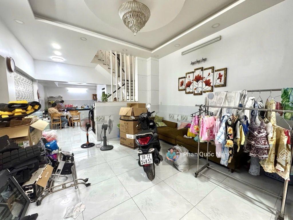 Bán nhà mới, hẻm 861 trần xuân soạn, quận 7, 60m2(5x12m), chỉ 7,2 tỷ, sổ vuông vức, giáp him lam