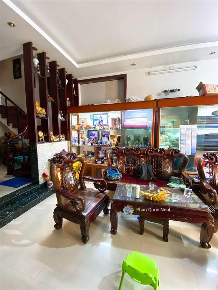 Bán biệt thự sân vườn, mái thái, khu kiều đàm, quận 7, 135m2 (5.5 x 25)m, 3 tầng, giá chỉ 22 tỷ