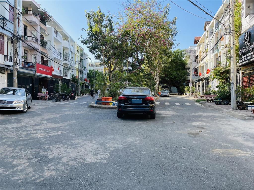 Không mua lô này thì mua lô nào duy nhất 85m2 (5x17m) linh chiểu có công viên rộng, gần metro 9.9t