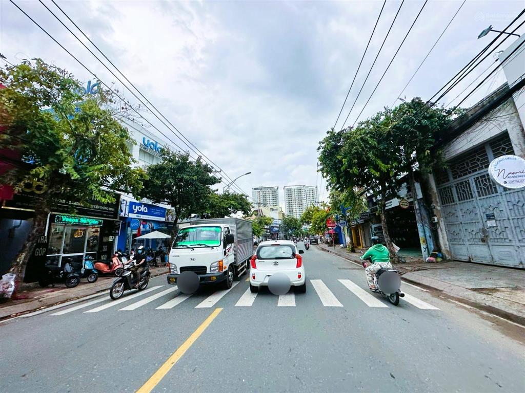 Chỉ 45tr/m2 kẹt giảm bán gấp dãy trọ 243m2 đường xe hơi ngay chợ thủ đức sẵn thu nhập 20tr/th