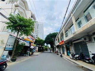 Chdv 5 tầng mới xâyngay trườg đh cảnh sát cực kì sầm uấtcó thang máytự khai thác lên đến 7%/năm