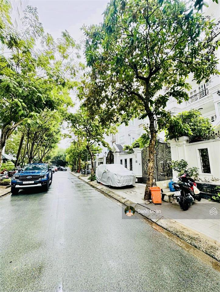 Khuôn đất mặt tiền kdc 16x20m khu dân trí cực đẹp ngay globalcity không có lô thứ 2