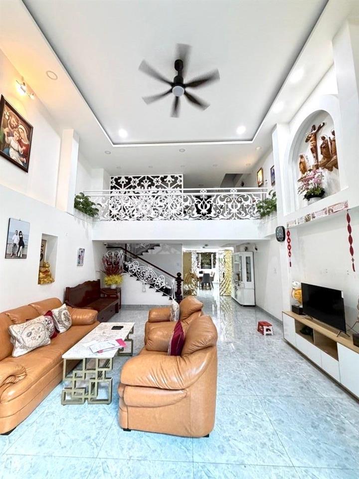 125m2, bán gấp nhà 5 tầng, hẻm xe hơi, nguyễn kiệm, p3 gò vấp, 12 tỷ nhỉnh (96tr/m2)  sát mặt tiền