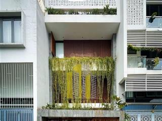 Nhà phố hiện đại có sẵn nội thất đường trần não giá 65 triệu