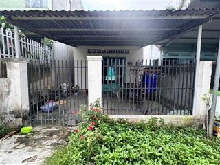 Nhà trung tâm thị trấn củ chi giá 1,6 tỷ 105m2, sổ hồng riêng, xung quanh dân cư đông đúc