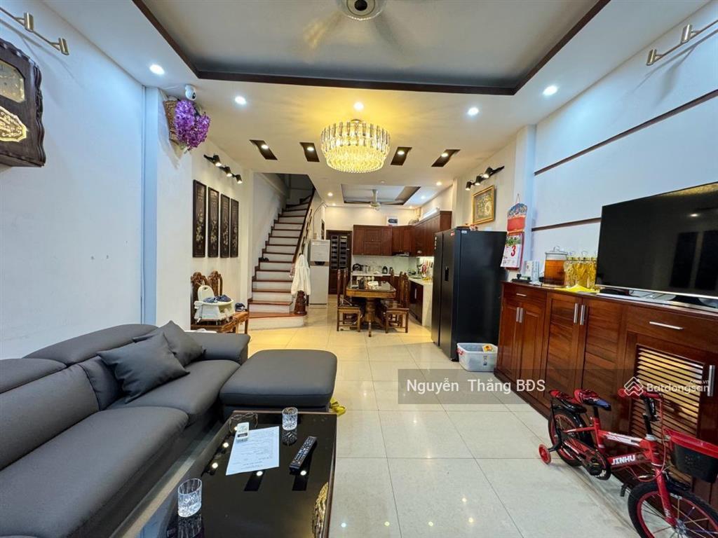 Bán nhà hoàng văn thái, thanh xuân, phân lô, 10m ra ô tô, 86m2, sân vườn siêu thoáng, ngõ rộng.