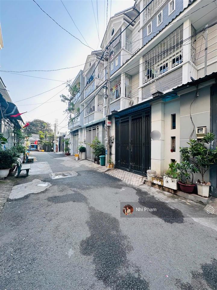 Nóng hổi chỉ còn duy nhất 1 căn nhà 3 tầng phân khúc 5tỷ hxh tại hiệp phú, quận 9