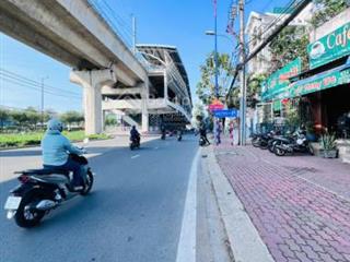 Chốt lời ngay 1 tỷ  lô đất ngay ga metro 125m² (7x18m) đường 10m thông, dân trí cao.