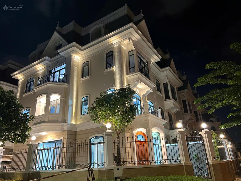Bán biệt thự song lập góc 2 mặt tiền victoria village, đường lâm quang ky, quận 2. giá 57 tỷ.