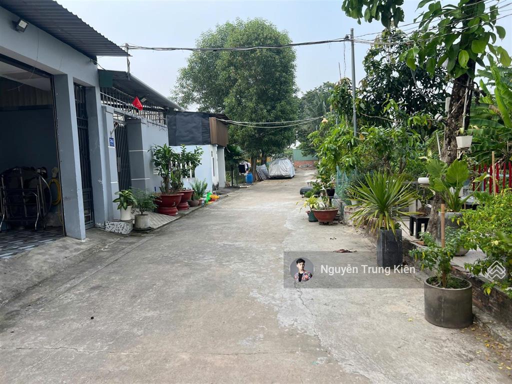 92m2 ( 5 x 18 )  thổ cư, sổ hồng riêng  đường ô tô 5m  gần ql 13  giá tốt bán nhanh