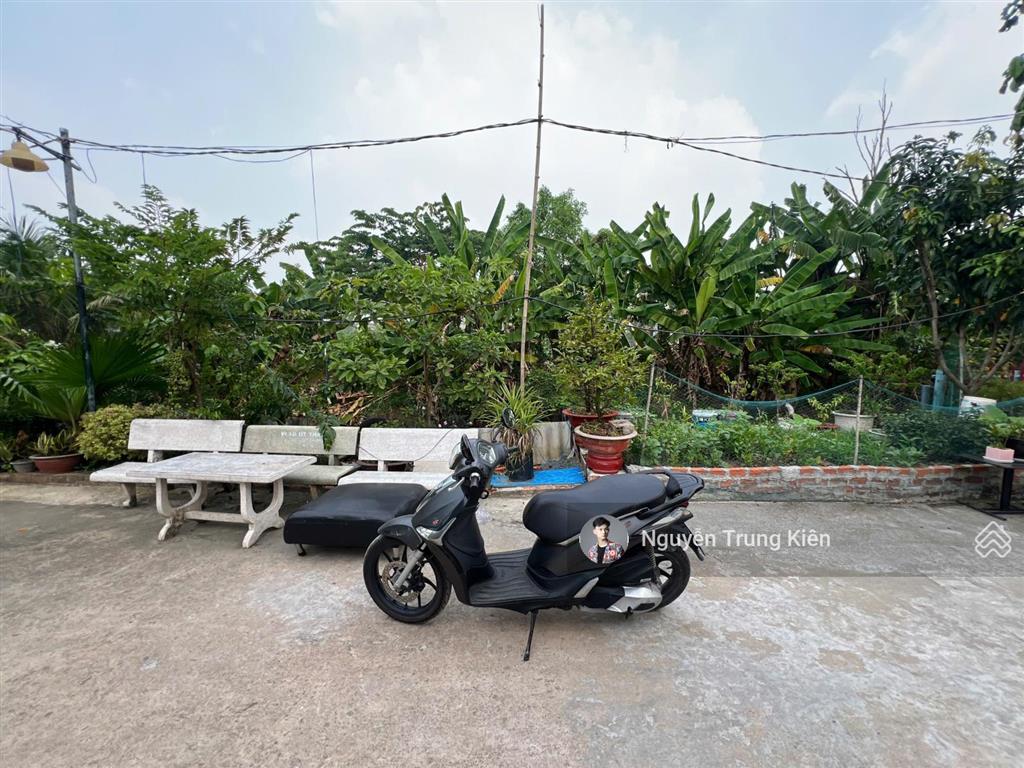 92m2 ( 5 x 18 )  thổ cư, sổ hồng riêng  đường ô tô 5m  gần ql 13  giá tốt bán nhanh