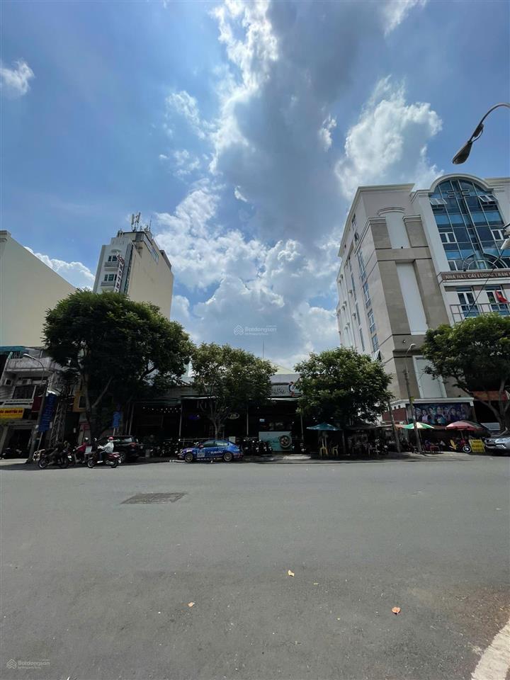 Siêu hot  mặt tiền ngay trần não, quận 2  20x42m  ct 2 hầm 12 tầng  giá 185 tỷ