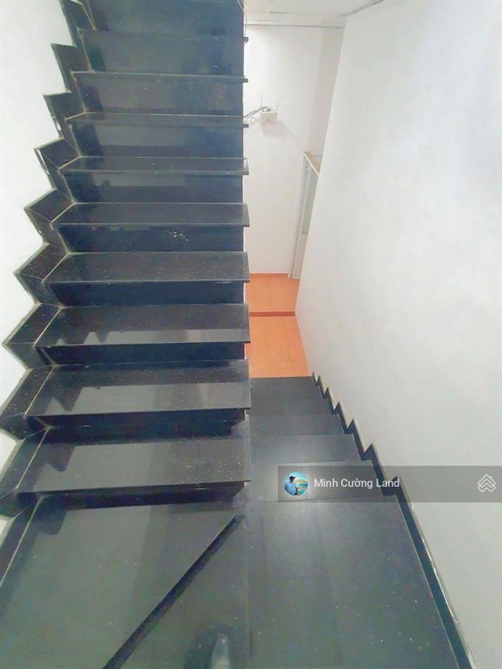 Chỉ 6.6tỷ tl, bán nhà hxt thông bùi đình túy p12 bt, 5x13m, 3 tầng btct 5pn, tiện ở và cho thuê