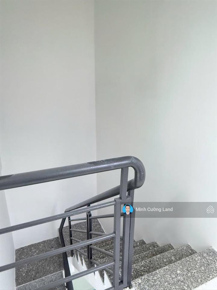 Bán nhà mới vào ở ngay, lạc long quân p. 10 tân bình, 3.7x8m, 3 tầng btct 4pn, chỉ 2.75tỷ tl