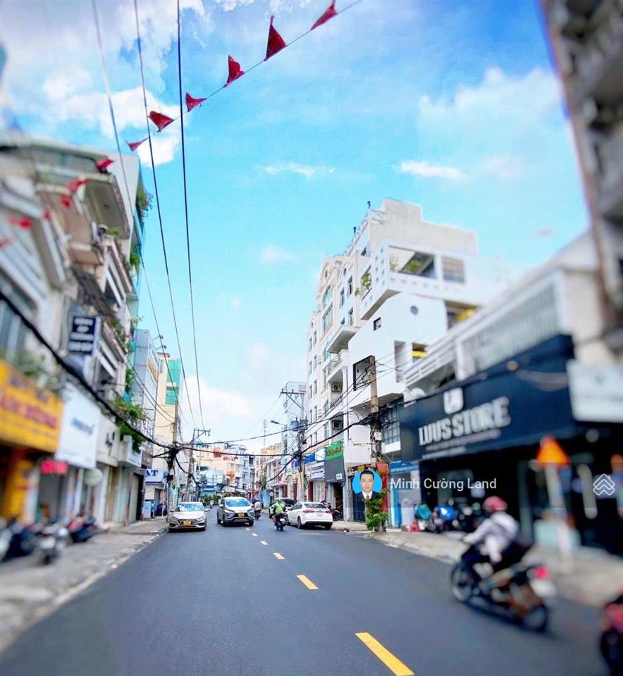 Gấp bán nhà huỳnh văn bánh, phú nhuận, 20m2, hẻm 3m thông, 2 tầng btct 2pn