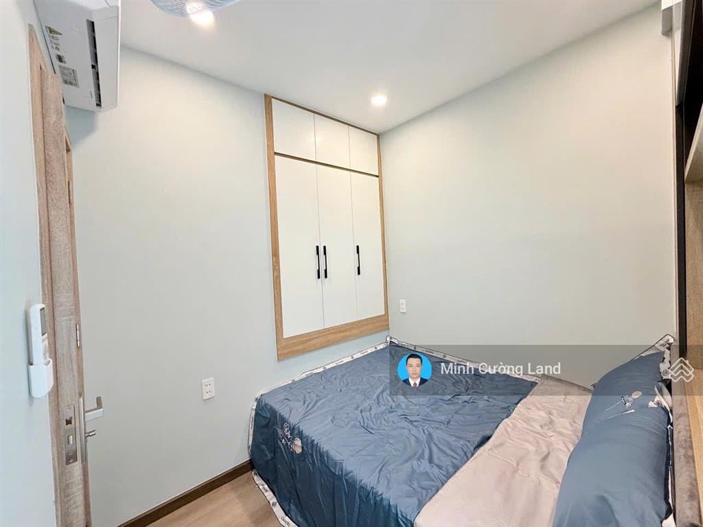 Gấp bán nhà huỳnh văn bánh, phú nhuận, 20m2, hẻm 3m thông, 2 tầng btct 2pn
