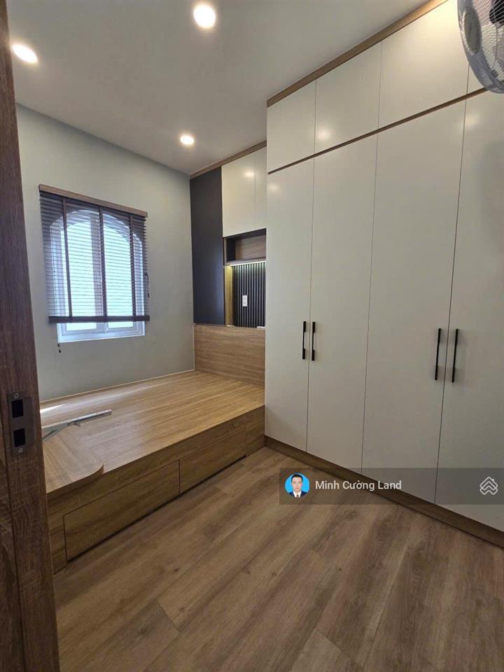 Gấp bán nhà huỳnh văn bánh, phú nhuận, 20m2, hẻm 3m thông, 2 tầng btct 2pn