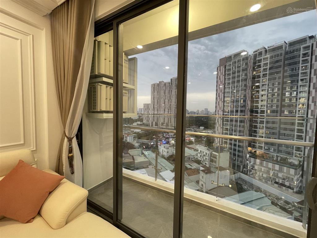 Cần cho thuê căn hộ d’lusso căn 1pn diện tích 50m2 giá 13.5tr full nội thất