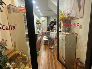 Phân lô đh ngoại ngữ 40m x 5 tầng, ô tô vỉa hè, ngõ thông bàn cờ, đang kinh doanh