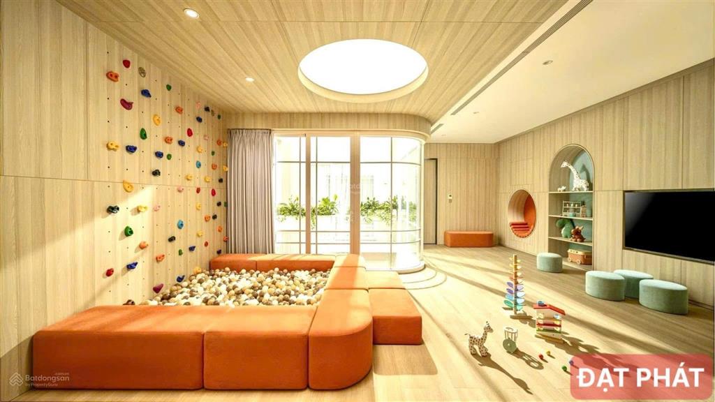 Chính chủ bán toà nhà hạng a mặt phố huế  hoàn kiếm  sổ đã hoàn công. 305m2 x 10t  giá 695 tỷ