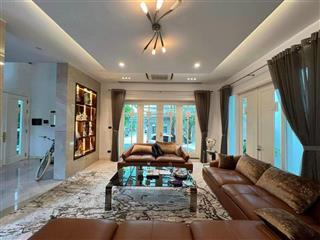 Chính chủ bán biệt vườn đào  nội thất nhập ý  view vườn hoa. 386m2 x 4t  mt 21m  giá bán 230tỷ