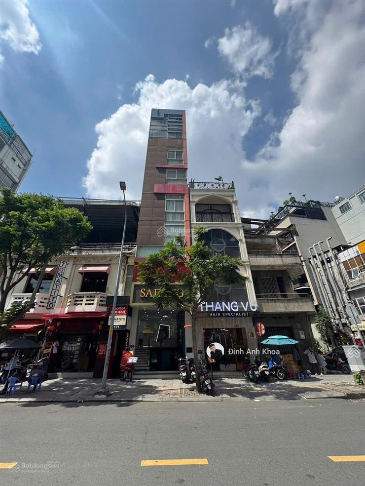 Bán nhà siêu hiếm mt calmette  chợ bến thành. hầm 7 tầng khuôn đất vuông vức. giá bán 45 tỷ