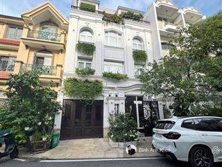 Bán biệt thự khu compound nguyễn trọng tuyển ,tân bình ( 9.1x15 m) 4 tầng tm giá 50 tỷ