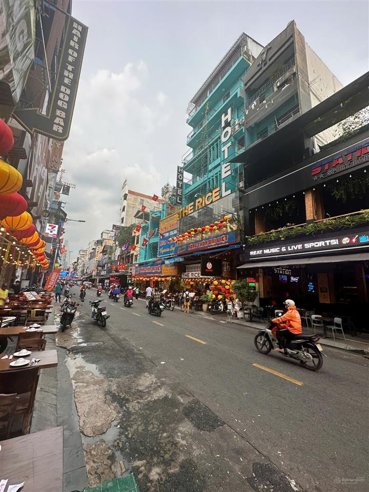 Mặt tiền bùi viện  quận 1  dt 13x22m xd cao tầng  giá bán 105 tỷ