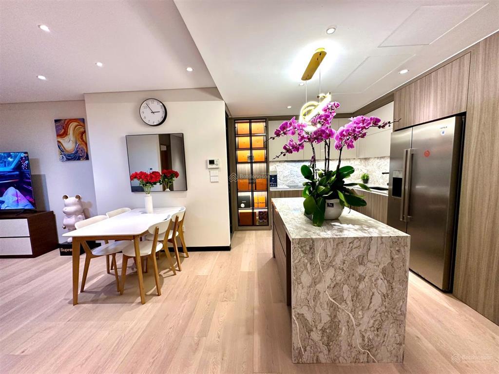 Ưu đãi nhất thị trường, bán quỹ căn 2pn, 3pn, 74m2, 120m2 tại golden field nhỉnh 6,6 tỷ.  em ngay