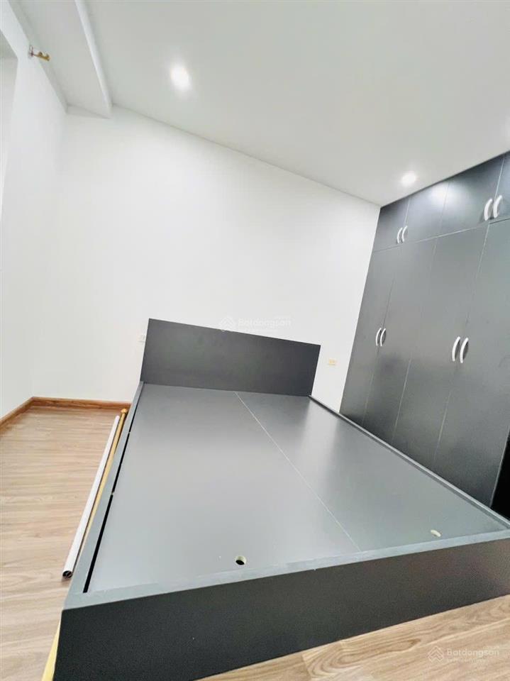 Bán căn hộ 99m2 có slot oto .tầng trung. 3pn2vs full nội thất cực đẹp. cửa đn ban công đb.