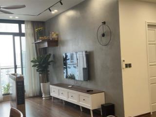 Chính chủ bán căn 188m2. tầng cao, căn góc, full nội thất. 4pn  3vs. cửa đb, ban công tn